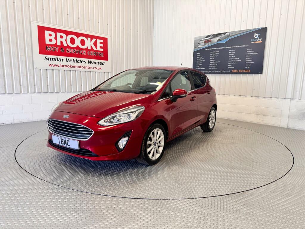 Ford Fiesta 1.0T Ecoboost Titanium Euro 6 Ss ET17OWU Red #3