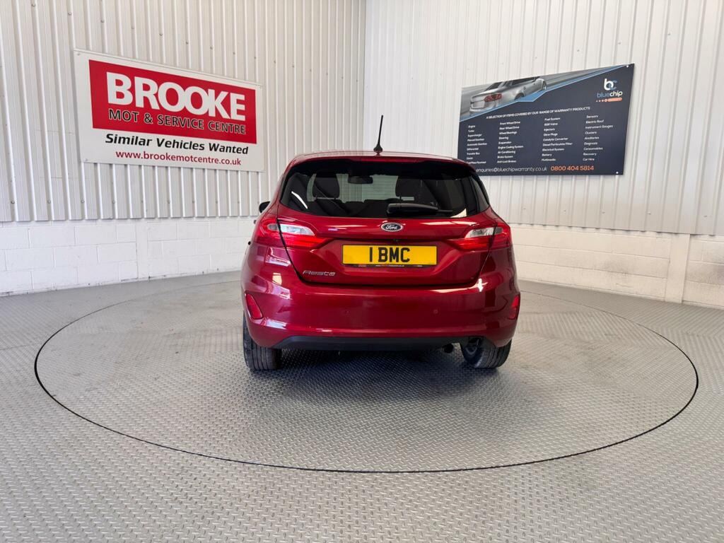Ford Fiesta 1.0T Ecoboost Titanium Euro 6 Ss ET17OWU Red #6