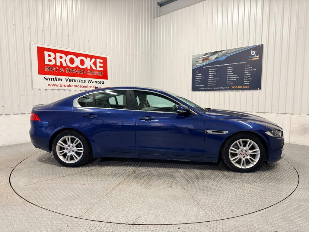 Jaguar XE 2.0D Prestige Euro 6 Ss Blue #4