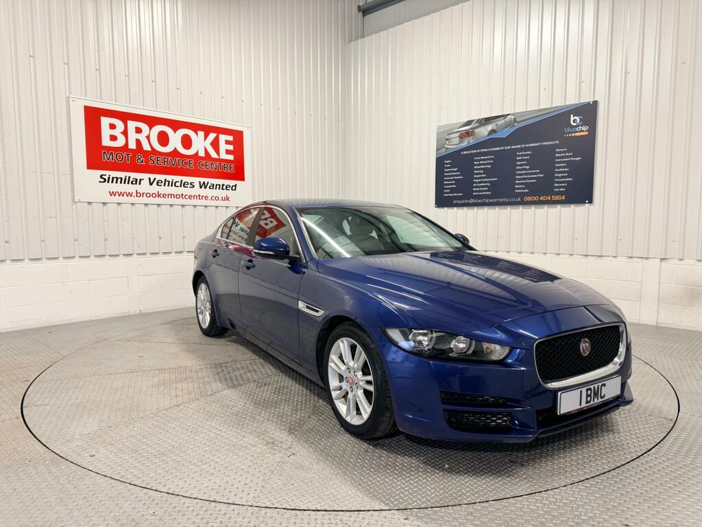 Jaguar XE 2.0D Prestige Euro 6 Ss Blue