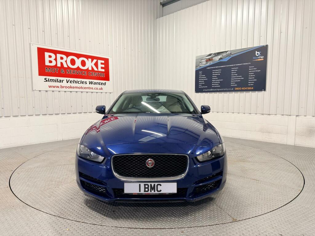 Jaguar XE 2.0D Prestige Euro 6 Ss Blue #3