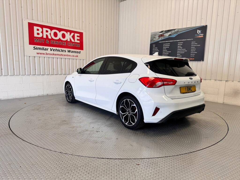 Ford Focus 1.5 Ecoblue St-line X Euro 6 Ss White #4