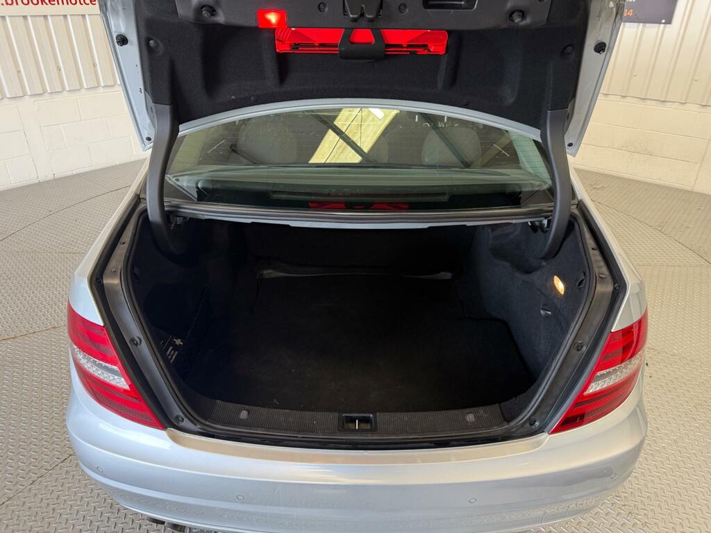 Mercedes-Benz C Class C220 Cdi Blueefficiency Sport 4-Door Black #15