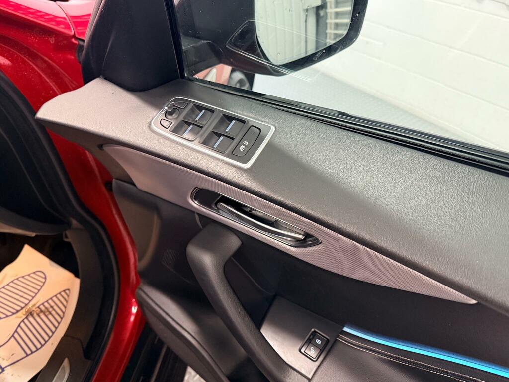 Jaguar F-Pace Suv 2.0 D180 R-sport Awd Euro 6 Ss 20 Black #17