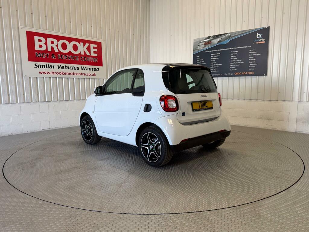 Smart Fortwo 17.6Kwh Pulse Premium 22Kw Charger White #5