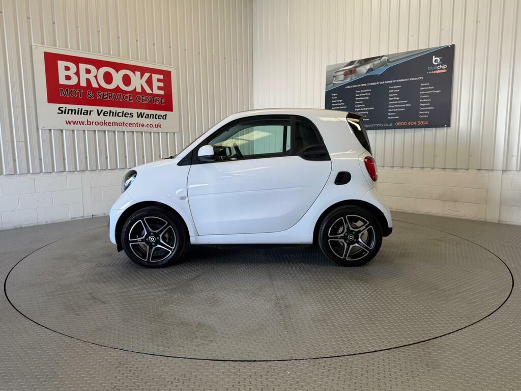 Smart Fortwo 17.6Kwh Pulse Premium 22Kw Charger White #6