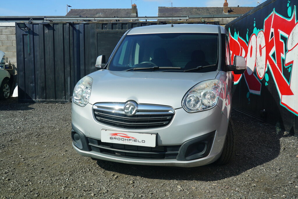 Vauxhall Combo 1.6L 1.6 Cdti 2300 16V Sportive Fwd L2 H1 Ss  #11