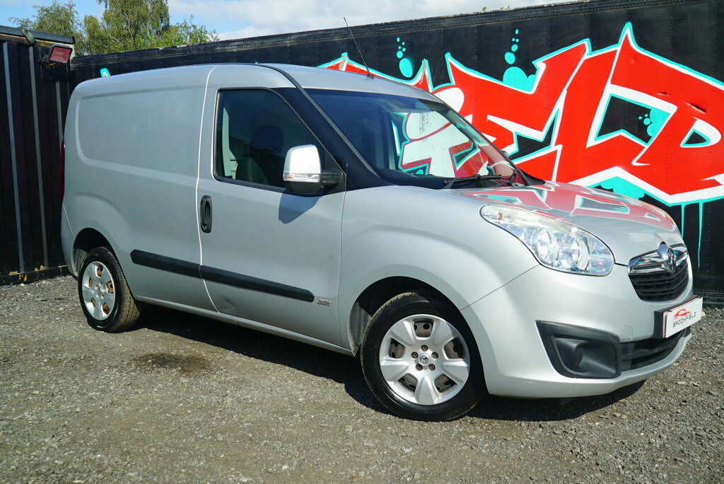 Vauxhall Combo 1.6L 1.6 Cdti 2300 16V Sportive Fwd L2 H1 Ss  #21