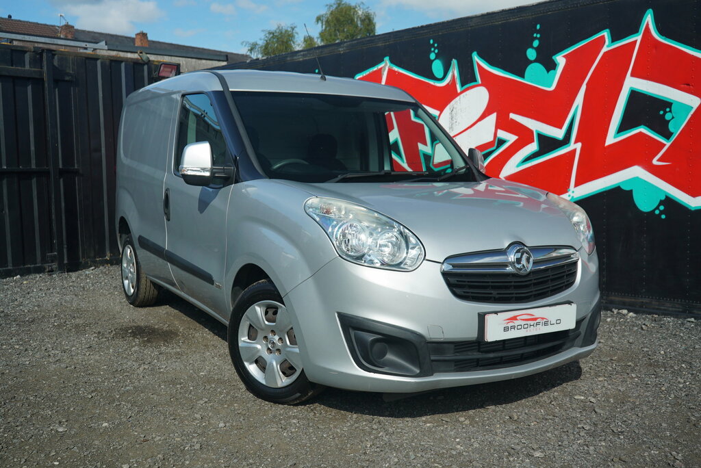 Vauxhall Combo 1.6L 1.6 Cdti 2300 16V Sportive Fwd L2 H1 Ss  #7