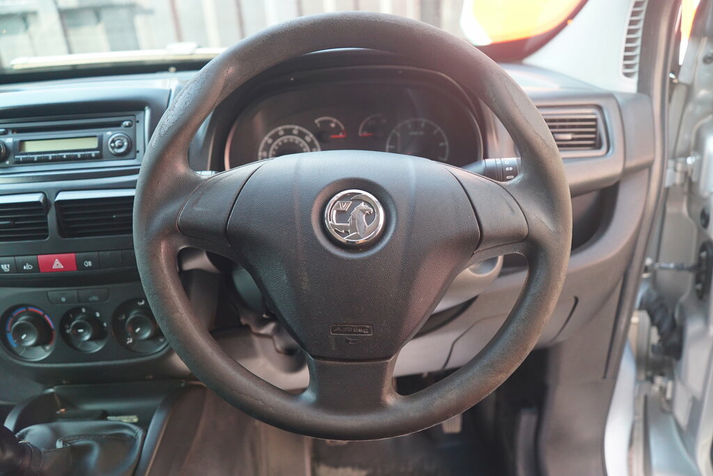 Vauxhall Combo 1.6L 1.6 Cdti 2300 16V Sportive Fwd L2 H1 Ss  #56
