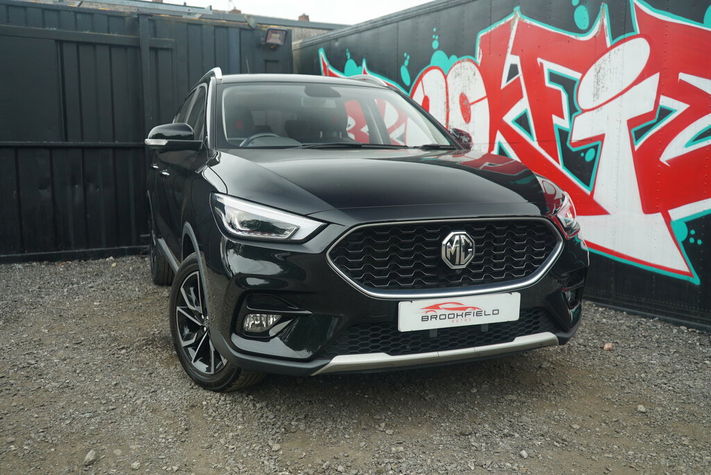 MG ZS 1.5 Vti-tech Exclusive Suv Euro Black #3
