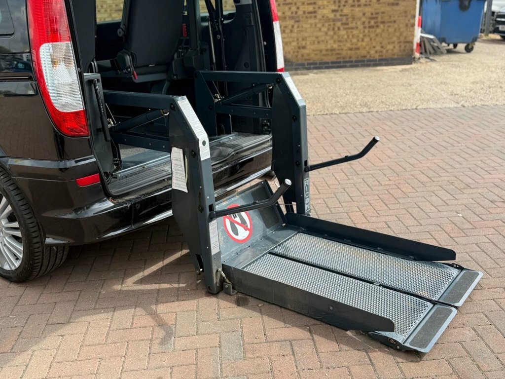 Mercedes-Benz Viano 3L Ambiente Black #5