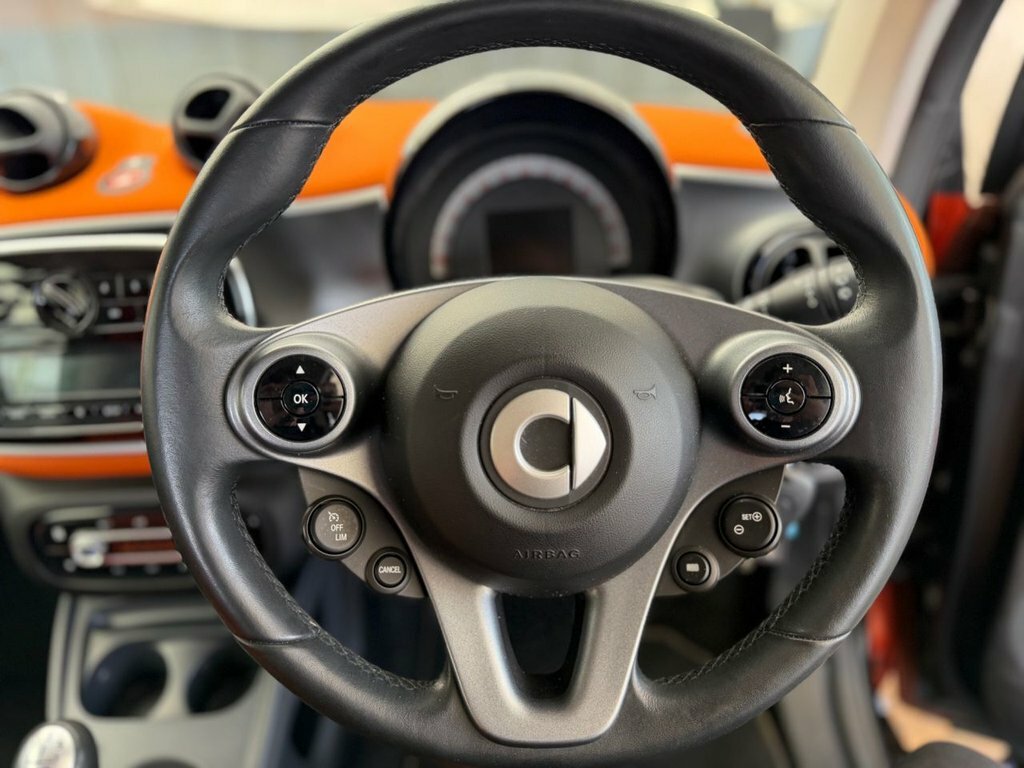 Smart Fortwo Coupe 1L Passion Orange #6