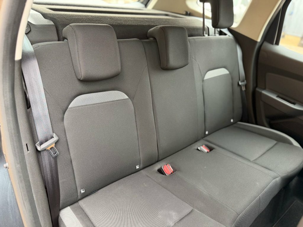 Dacia Duster 1.6L Essential Grey #5