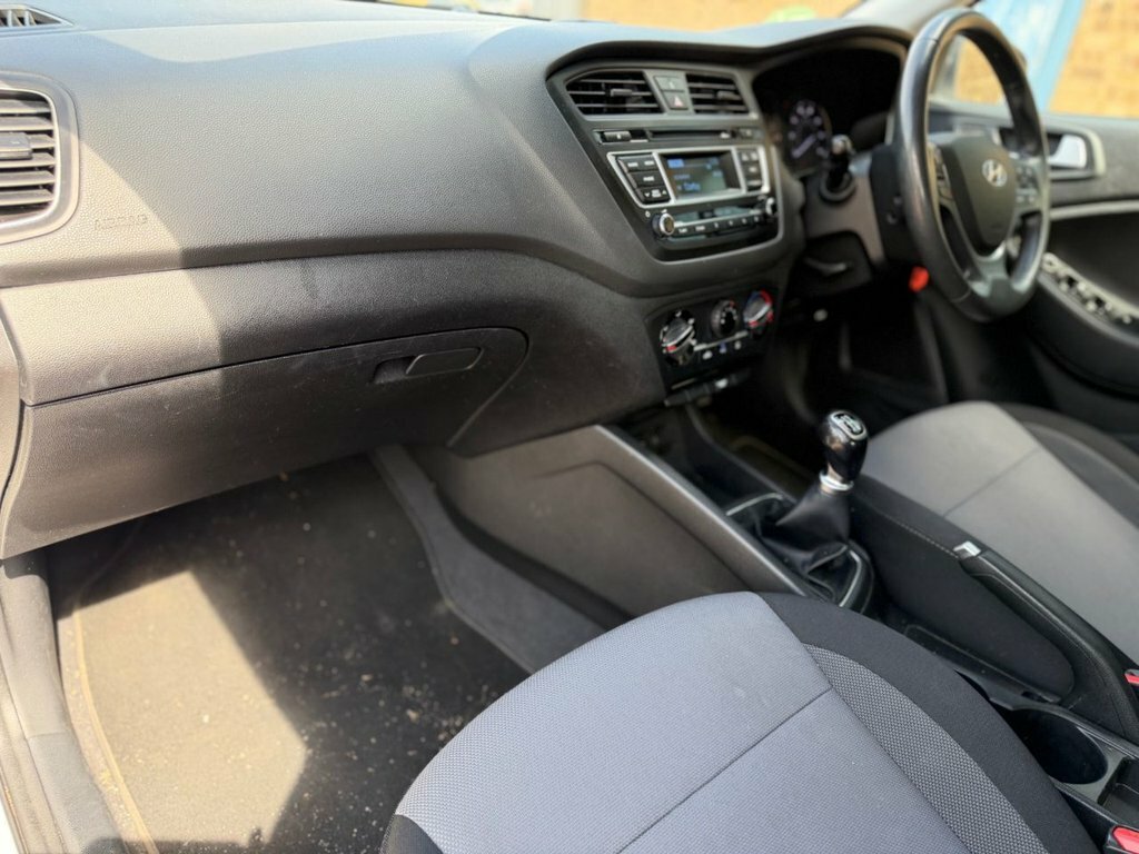 Hyundai I20 1.2 Mpi Se 35 Tax Brown #12