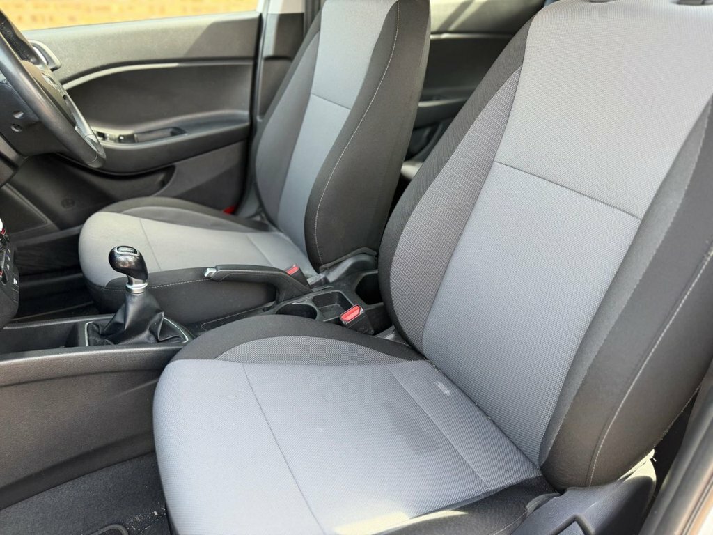 Hyundai I20 1.2 Mpi Se 35 Tax Brown #11