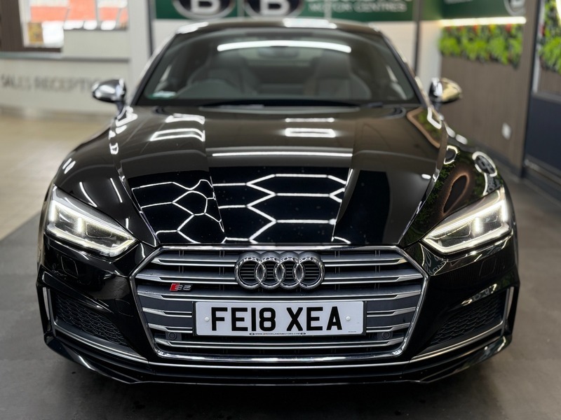 Audi A5 S5 Quattro Tiptronic Black #3