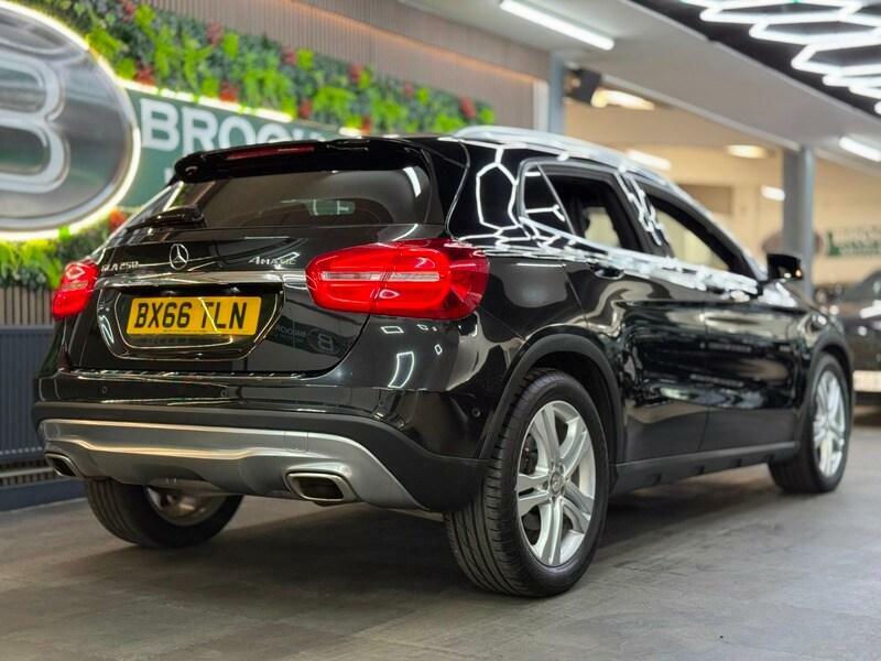 Mercedes-Benz GLA Class Gla 2.0 Gla250 Sport Premium 7G-dct 4Matic Euro Black #6