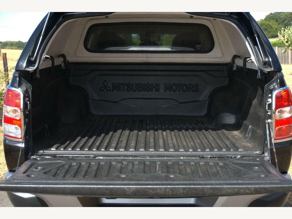 Mitsubishi L200 2.4 Di-d Dc Barbarian Svp II 4Wd Euro 6 Black #25