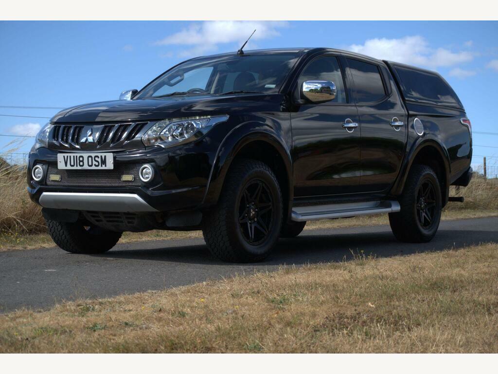 Mitsubishi L200 2.4 Di-d Dc Barbarian 4Wd Euro 6 Black #2
