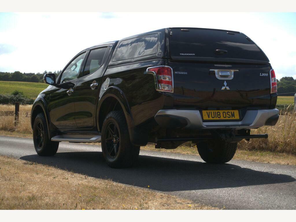 Mitsubishi L200 2.4 Di-d Dc Barbarian 4Wd Euro 6 Black #3