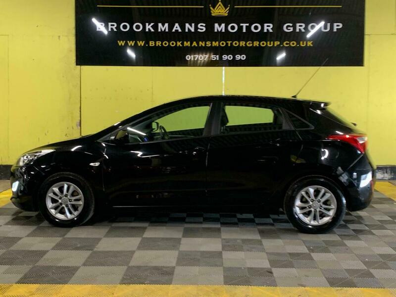 Hyundai I30 1.6 Crdi Active Black #5