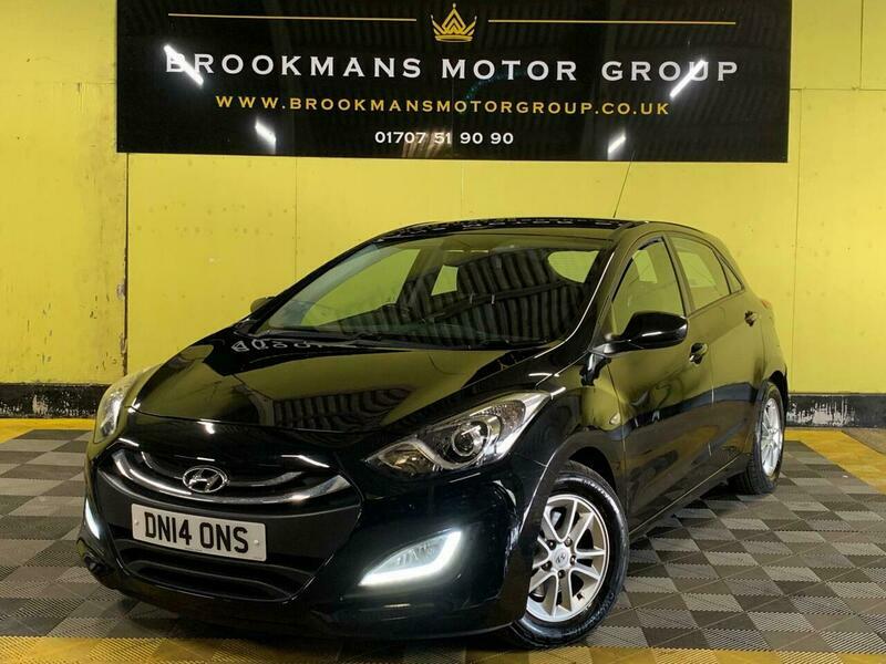 Hyundai I30 1.6 Crdi Active Black #2