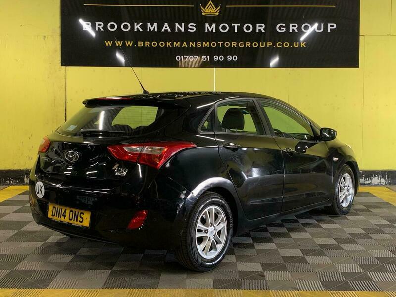 Hyundai I30 1.6 Crdi Active Black #3