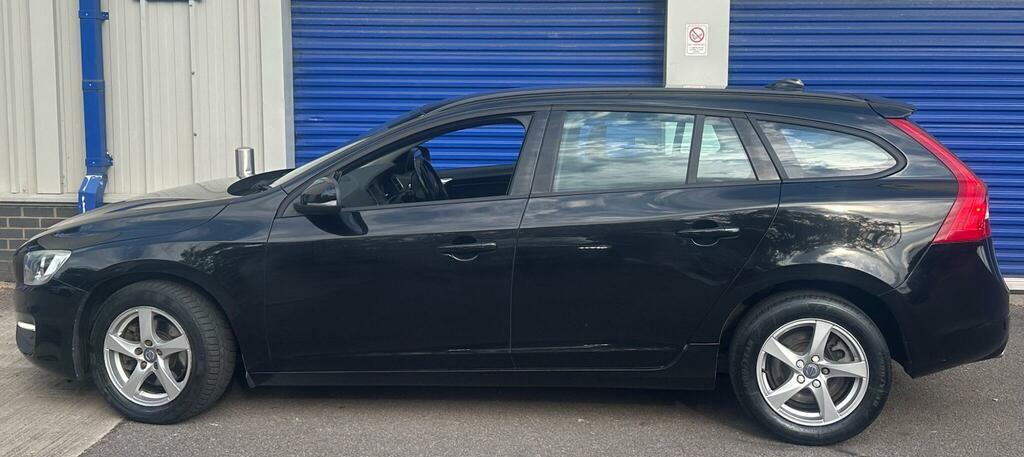 Volvo V60 Business Edition Black #2