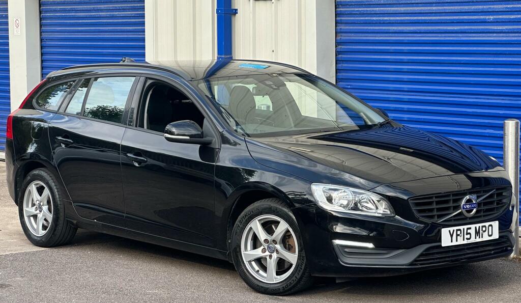 Volvo V60 Volvo Sportswagon D4 181 R Design Lux Red #7
