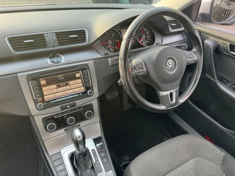 Volkswagen Passat 2.0 Tdi Bluemotion Silver #2