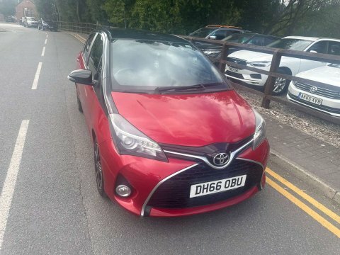 Toyota Yaris 1.33 Dual Vvt-i Red #3