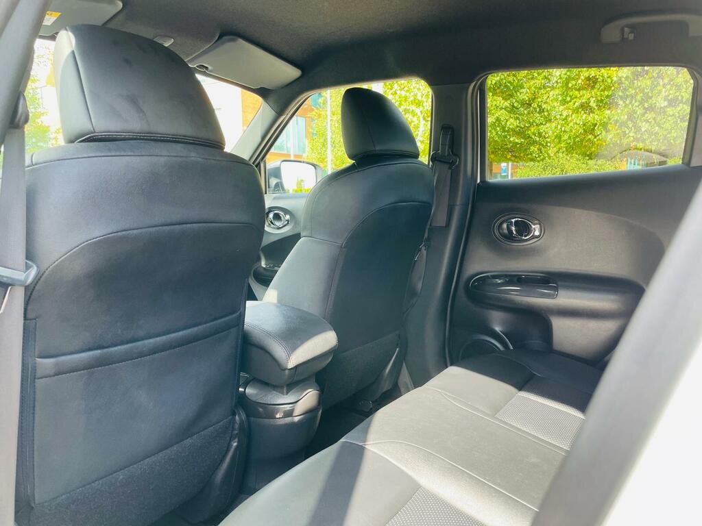 Nissan Juke 2015 Nissan Jukenbsp1.6 Tekna Xtron Euro 6 Au White #22