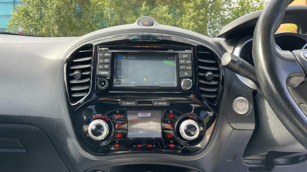 Nissan Juke 2015 Nissan Jukenbsp1.6 Tekna Xtron Euro 6 Au White #34