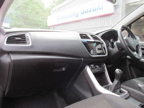 Suzuki SX4 S Cross 1.4 Bjet Hybrid Motion Red #15