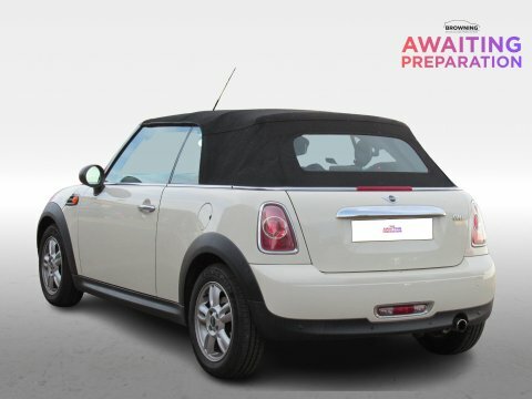 Mini Convertible One White #5