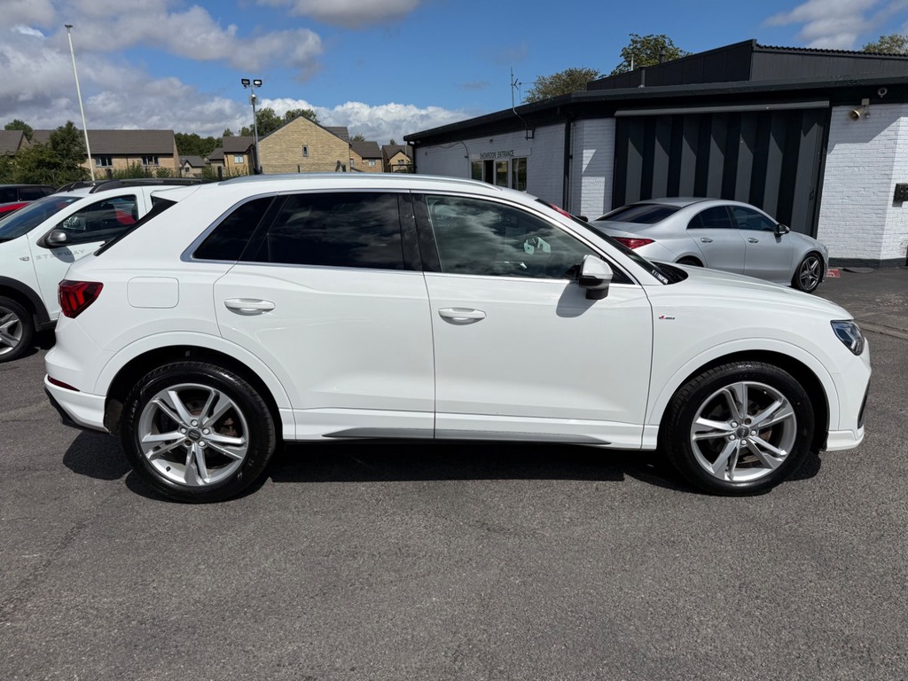 Audi Q3 35 Tdi Quattro S Line White #4