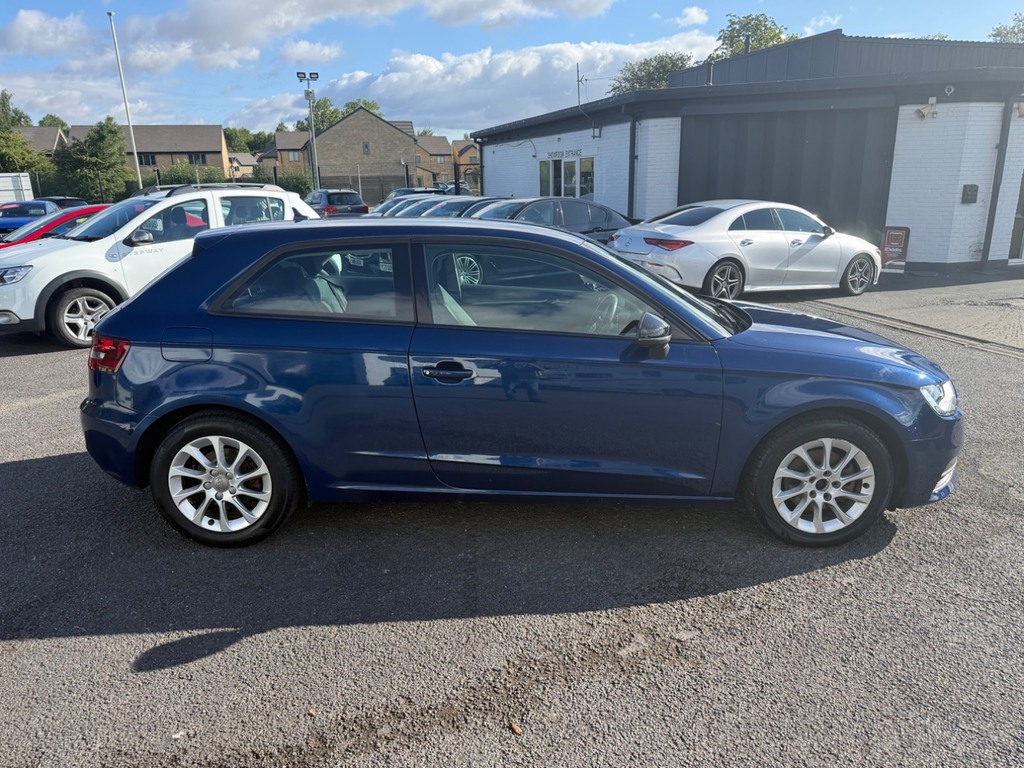 Audi A3 1.4 Tfsi 140 Se Blue #6