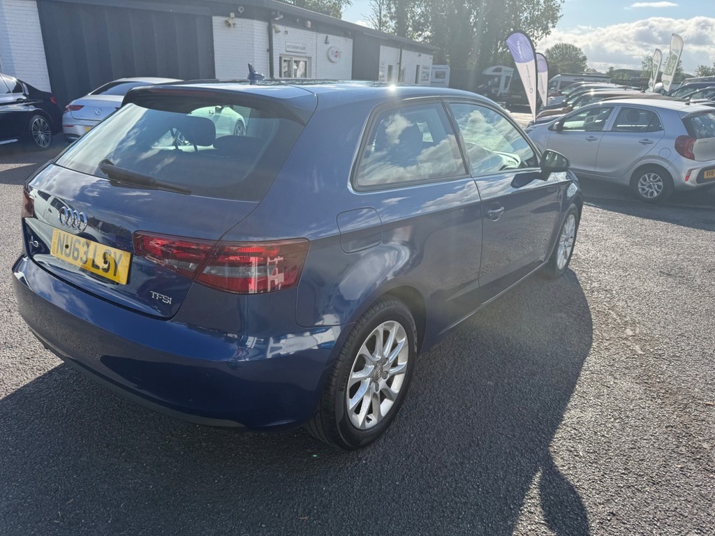 Audi A3 1.4 Tfsi 140 Se Blue #4