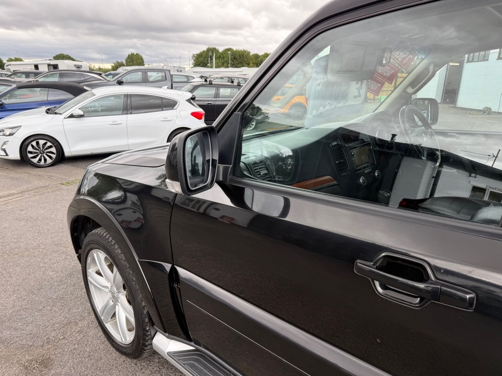 Mitsubishi Shogun 4X4 3.2 Di-dc Sg4 4Wd Euro 5 Lwb 201313 White #16