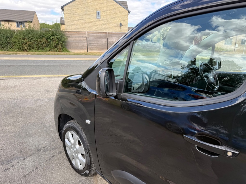 Vauxhall Combo Life 1.5 Turbo D Se XL 7 Seat Estate Black #14