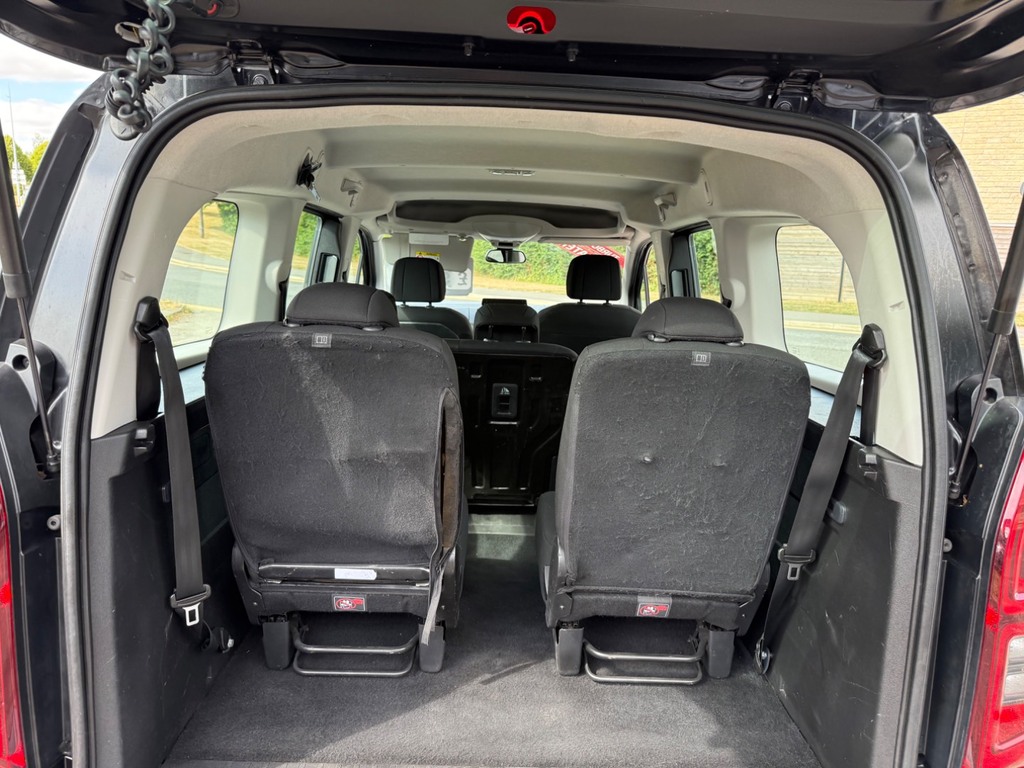 Vauxhall Combo Life 1.5 Turbo D Se XL 7 Seat Estate Black #19