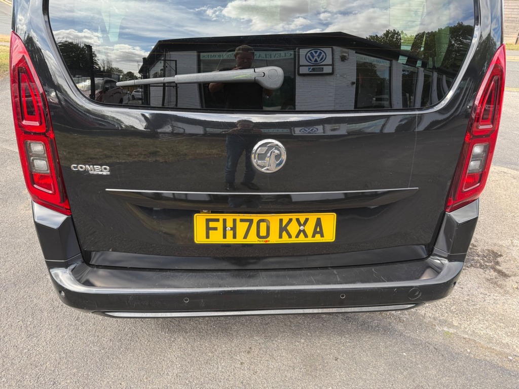 Vauxhall Combo Life 1.5 Turbo D Se XL 7 Seat Estate Black #17