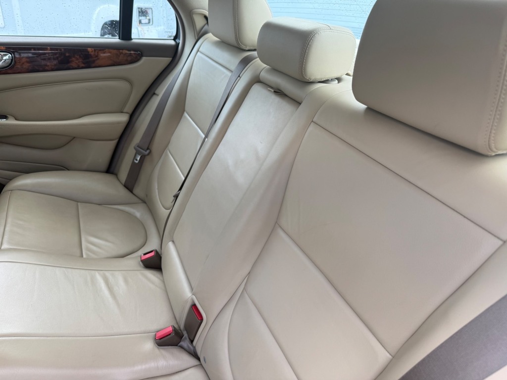 Jaguar XJ Vehicle Details Price - 5995 Make Jaguar Model Black #33