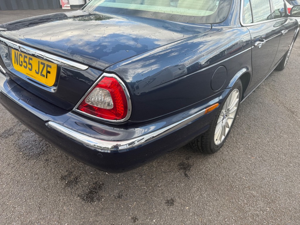 Jaguar XJ Vehicle Details Price - 5995 Make Jaguar Model Black #18
