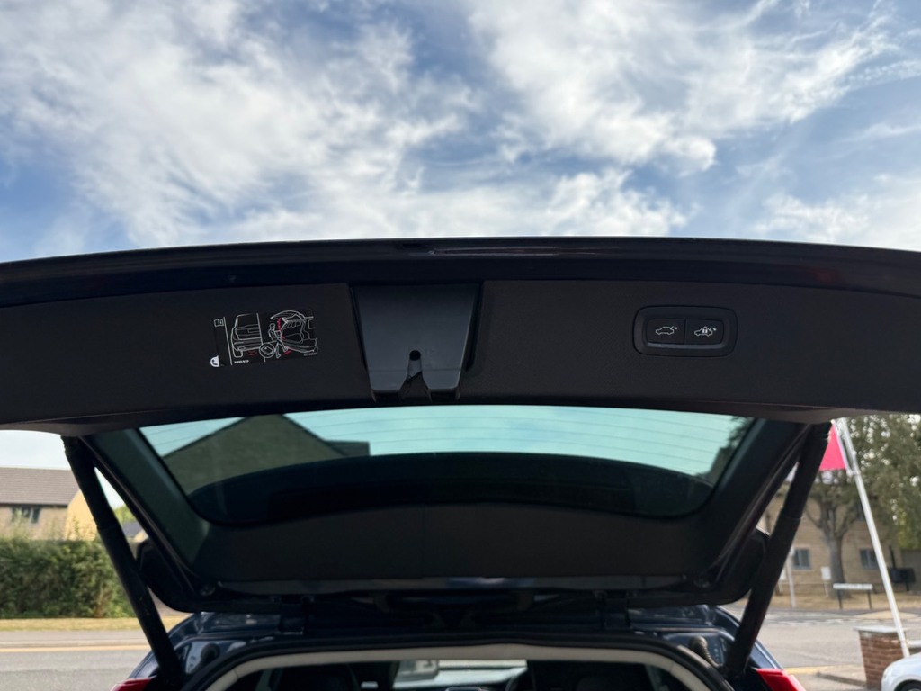 Volvo XC90 Recharge Ultimate, T8 Awd Plug-in Hybrid, Black #22