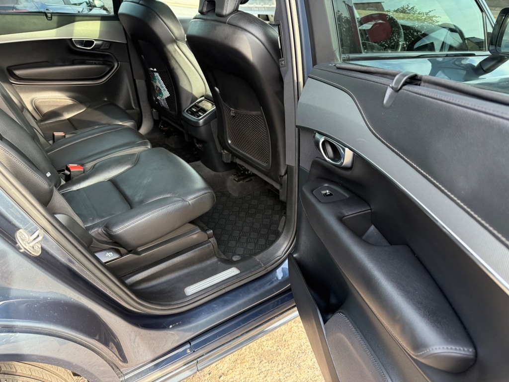 Volvo XC90 Recharge Ultimate, T8 Awd Plug-in Hybrid, Black #36