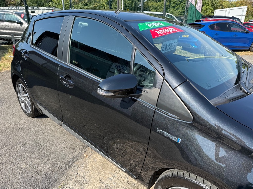 Toyota Yaris 1.5 Hybrid Icon Cvt Blue #7