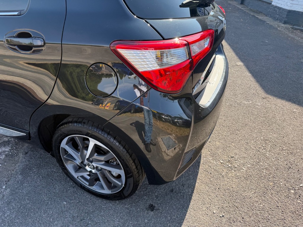 Toyota Yaris 1.5 Hybrid Icon Cvt Blue #17