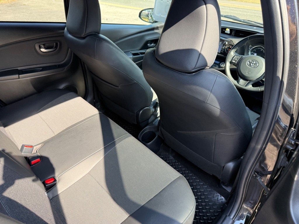 Toyota Yaris 1.5 Hybrid Icon Cvt Blue #34